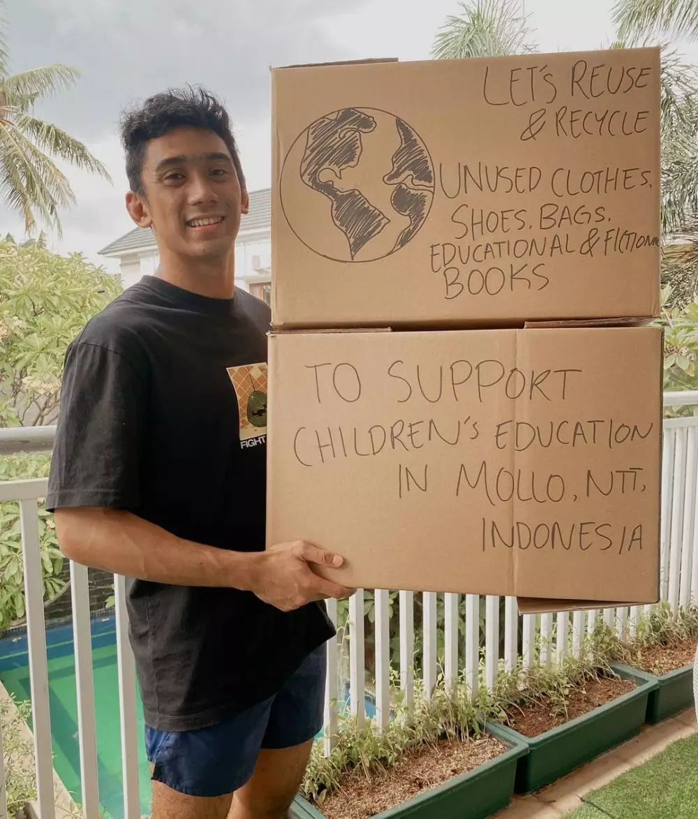 Daffa Wardhana bantu pendidikan anak NTT Instagram Daffa Wardhana bantu pendidikan anak NTT Instagram