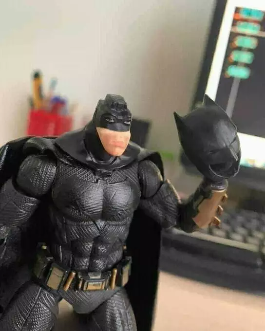 action figure batman kocak © 2021 berbagai sumber