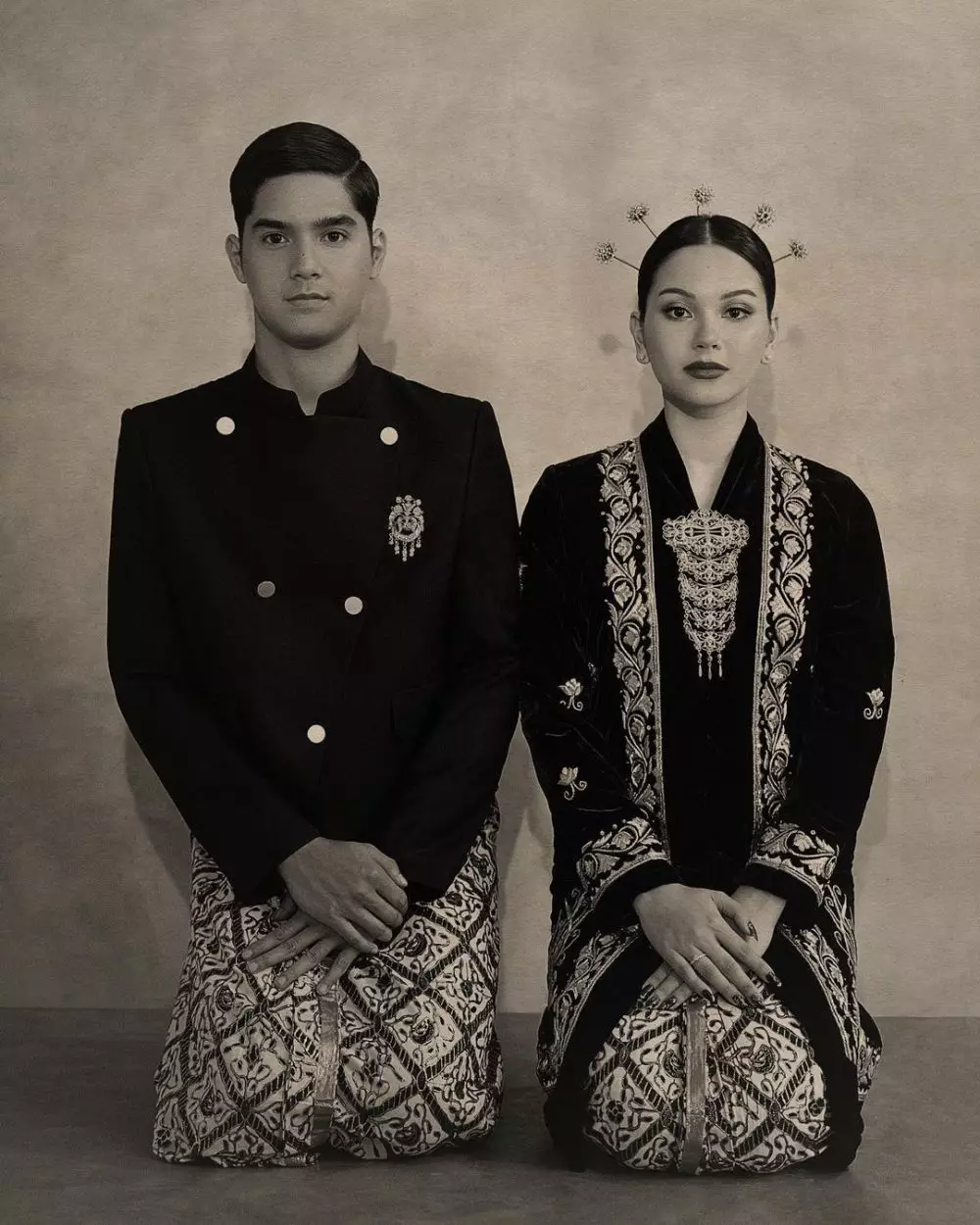Al Ghazali dan Alyssa Daguise adat Jawa © 2021 brilio.net Instagram