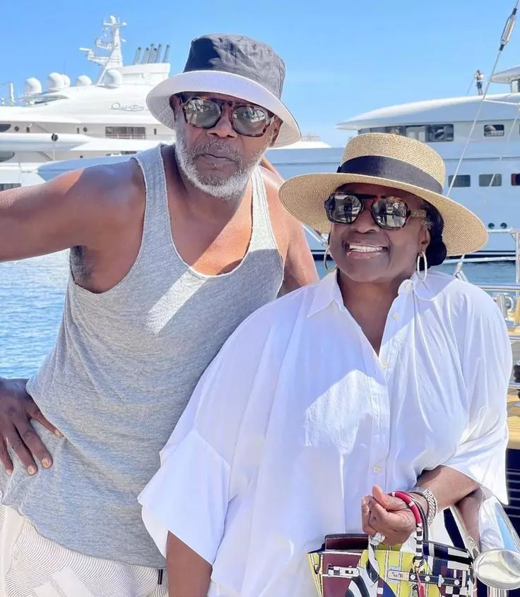 seleb ini menikah dengan teman kampus Berbagai sumber 