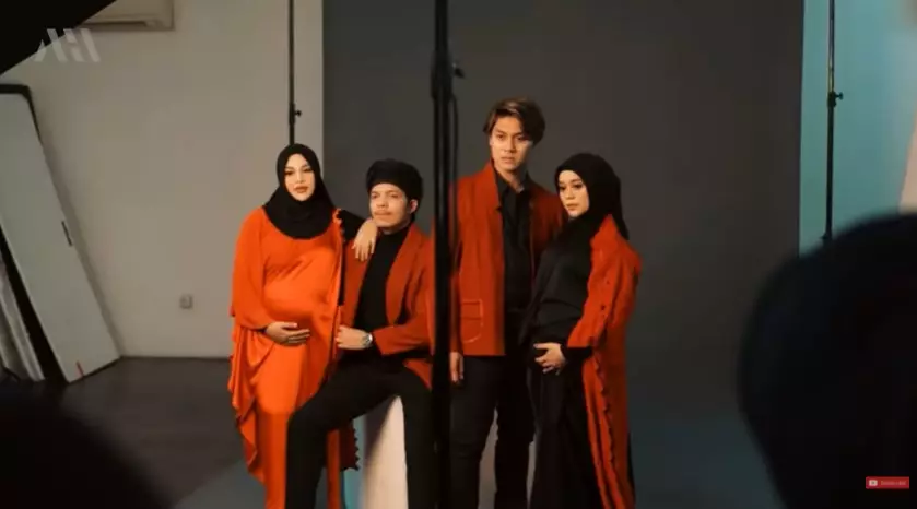 Aurel-Atta & Lesty-Billar maternity shoot bareng © YouTube