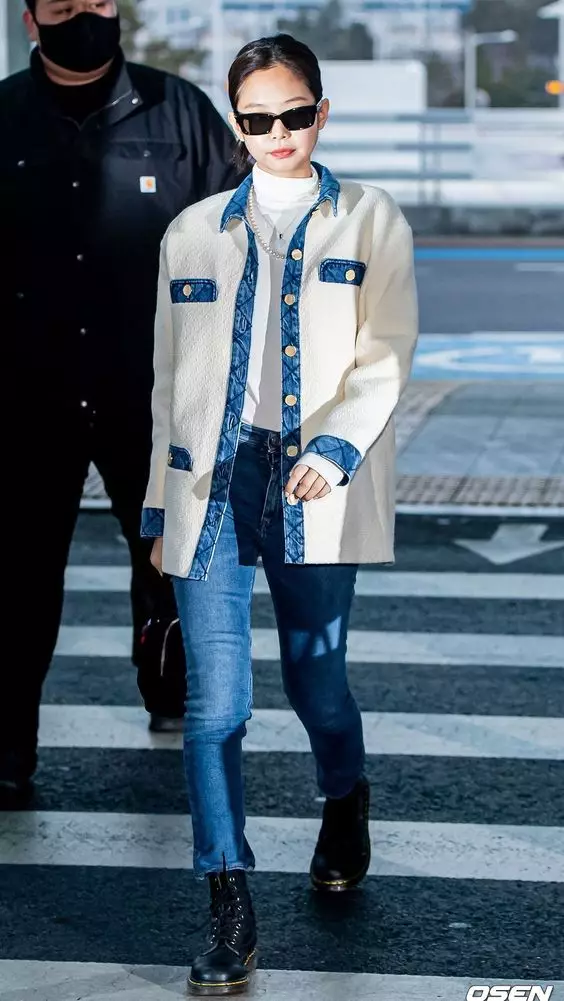Gaya airport fashion idol K-Pop Berbagai sumber  Gaya airport fashion idol K-Pop Berbagai sumber