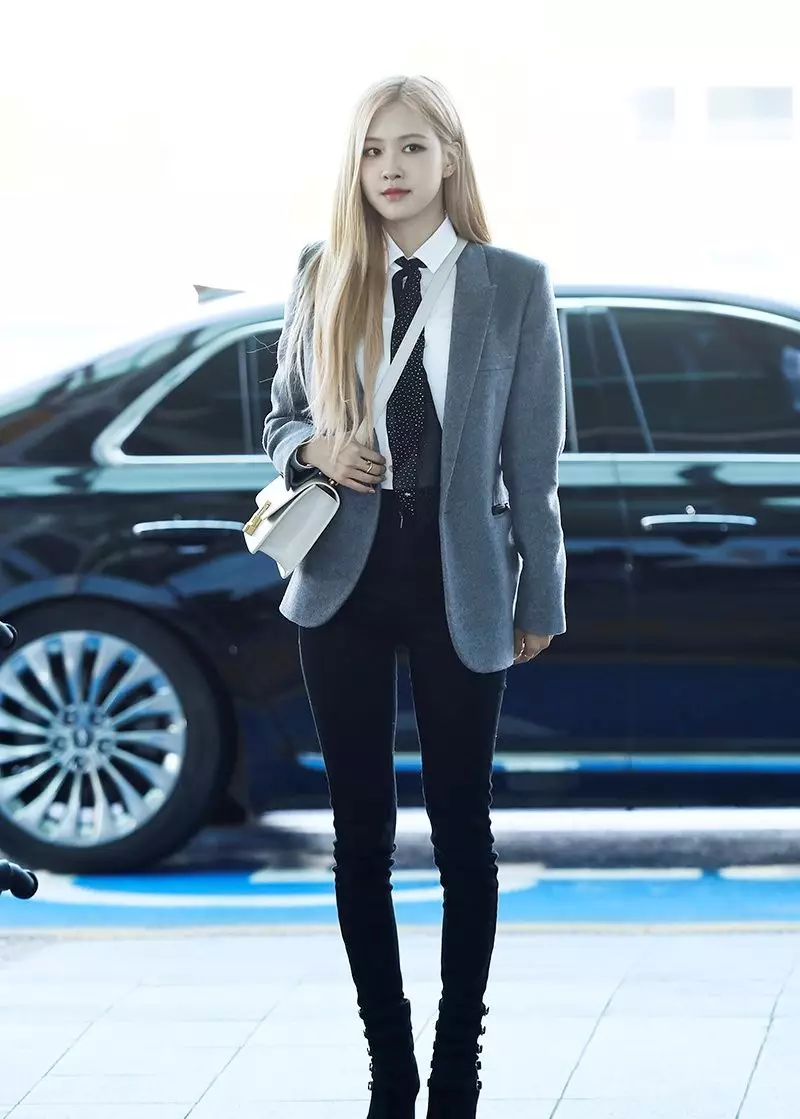 Gaya airport fashion idol K-Pop Berbagai sumber  Gaya airport fashion idol K-Pop Berbagai sumber