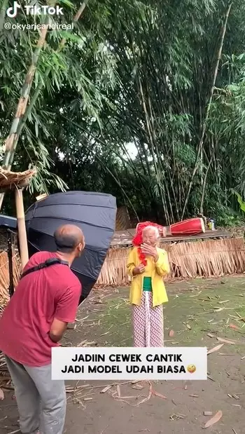 Jadikan nenek tetangga sebagai model © 2021 TikTok