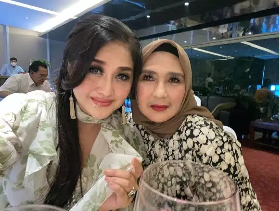 momen reuni artis sinetron era 90-an © Instagram