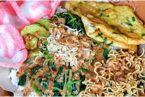 9 Tempat makan nasi pecel hits di Yogyakarta, wajib coba