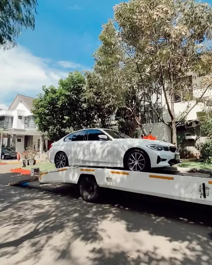 Punya mobil baru Melody Prima beri pesan menohok Instagram