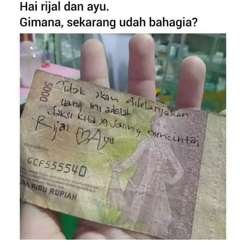kata-kata lucu romantis tapi bikin ketawa © 2021 instagram.com