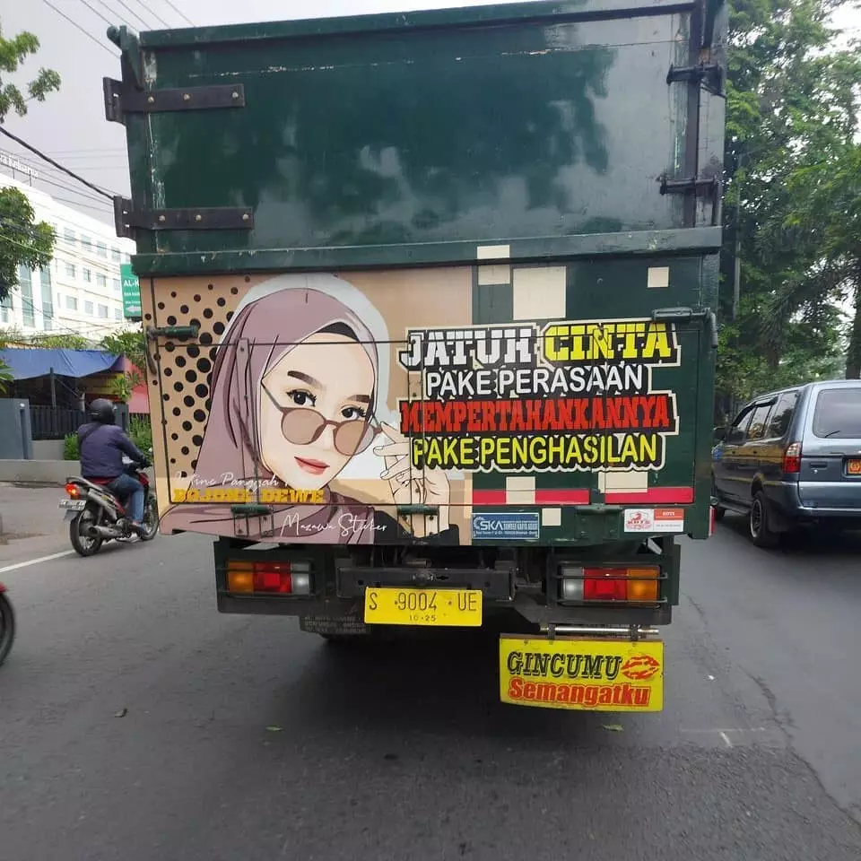 kata-kata lucu romantis tapi bikin ketawa © 2021 instagram.com