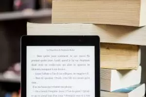 9 Aplikasi untuk membaca novel di HP, dilengkapi dengan terjemahan