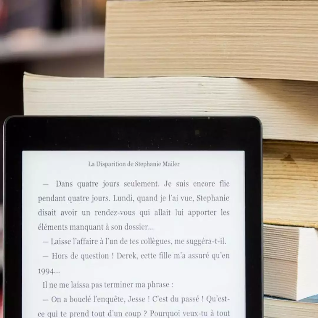 9 Aplikasi untuk membaca novel di HP, dilengkapi dengan terjemahan