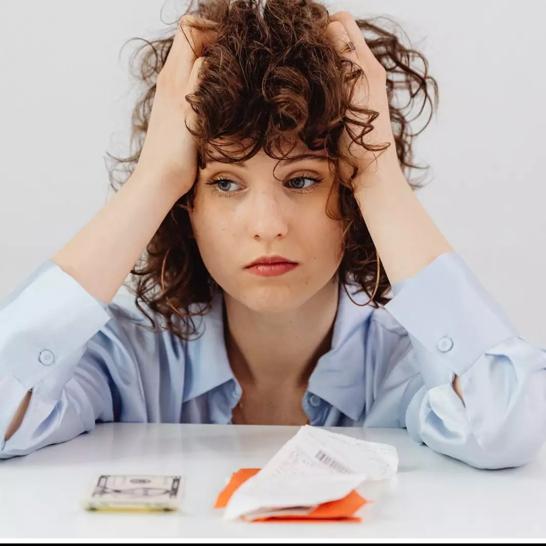 22 Arti mimpi gigi copot, bisa jadi adanya kesulitan dalam hidup