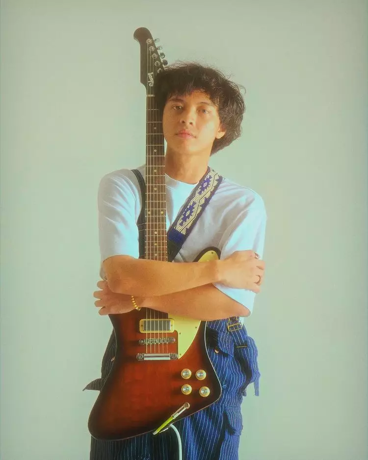 Aktivitas Bisma Karisma selain main film Instagram Aktivitas Bisma Karisma selain main film Instagram