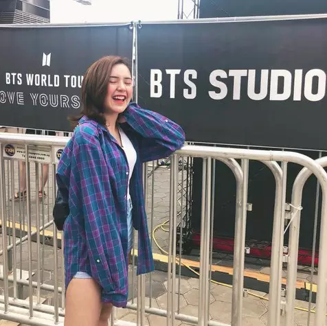  Momen seleb nonton konser K-Pop Berbagai sumber 