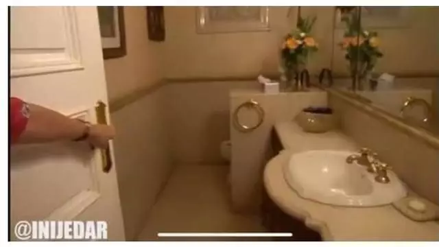 Fasilitas kamar mandi seleb Instagram/YouTube Fasilitas kamar mandi seleb Instagram/YouTube