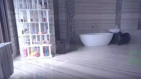 Fasilitas kamar mandi seleb Instagram/YouTube Fasilitas kamar mandi seleb Instagram/YouTube