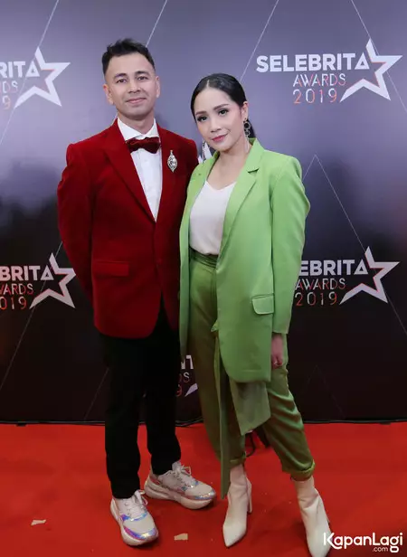 Penampilan Nagita di acara penghargaan Instagram Penampilan Nagita di acara penghargaan Instagram