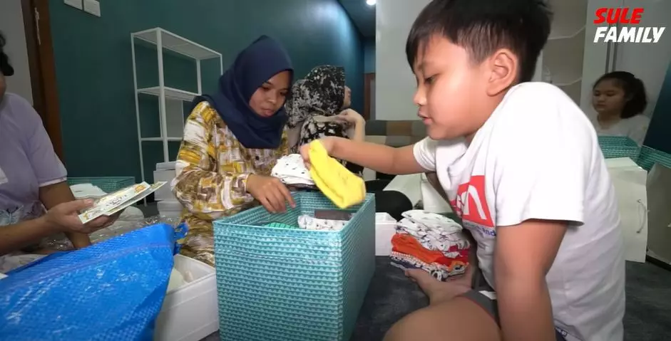 Nathalie Holscher siapkan kamar bayi © 2021 brilio.net YouTube