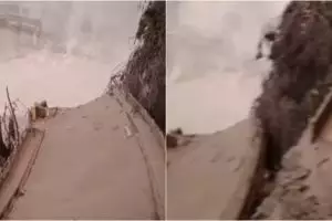 Jembatan Gladak Perak putus akibat erupsi Gunung Semeru