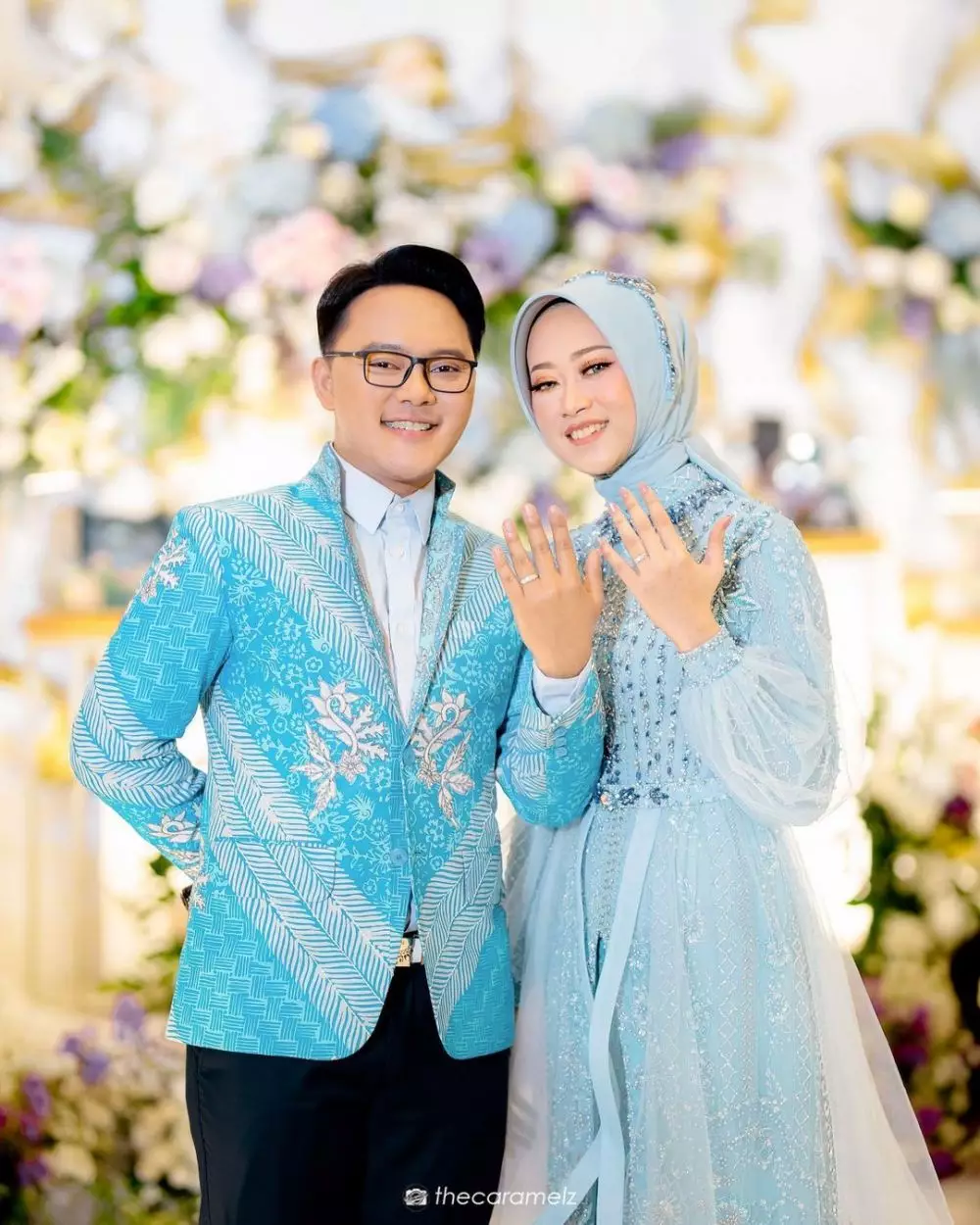 Momen penyanyi saat lamaran © berbagai sumber Momen penyanyi saat lamaran © berbagai sumber