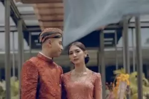 Momen 9 penyanyi saat lamaran, Vidi Aldiano kental nuansa adat Jawa