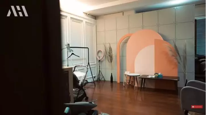 potret aurel hermansyah siapkan kamar bayi © YouTube