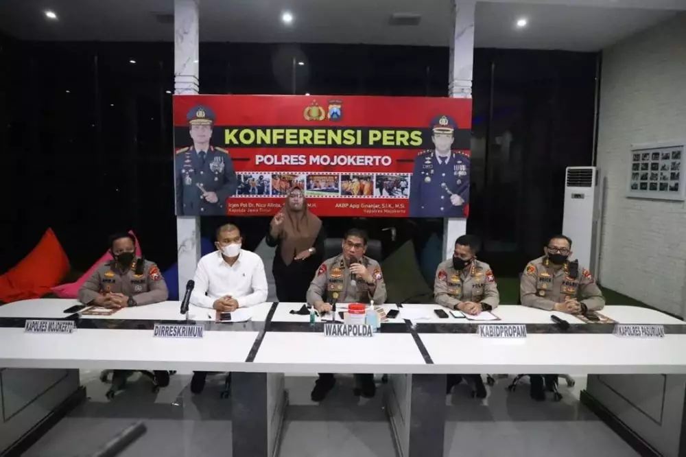 Randy jadi tersangka © 2021 Berbagai Sumber