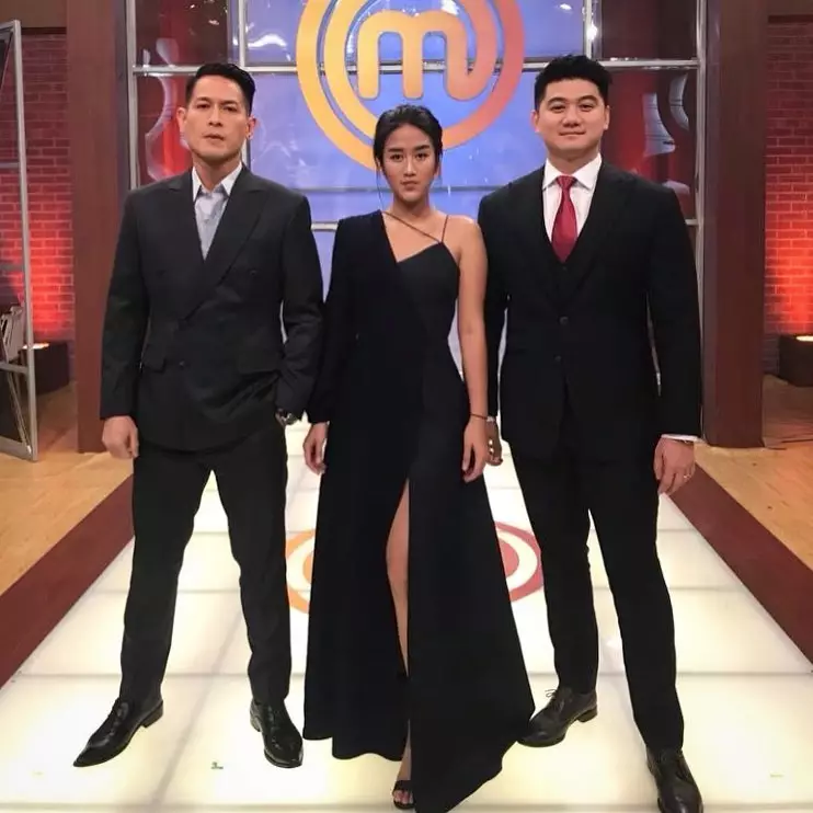 Potret Chef Renatta tampil feminin Instagram Potret Chef Renatta tampil feminin Instagram