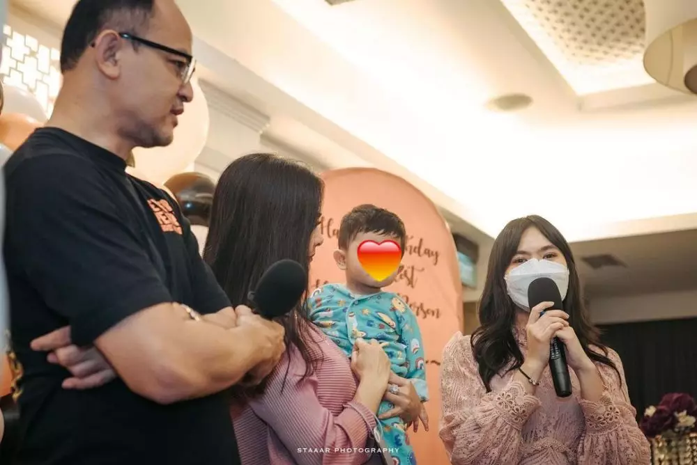 momen ulang tahun suami iis dahlia © instagram momen ulang tahun suami iis dahlia © instagram