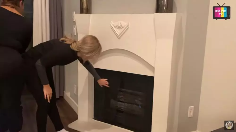 apartemen yang disewa ayu ting ting selama berlibur di LA © YouTube