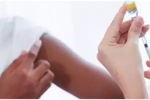 Vaksinasi remaja lampaui target, masyarakat tetap diminta jaga prokes