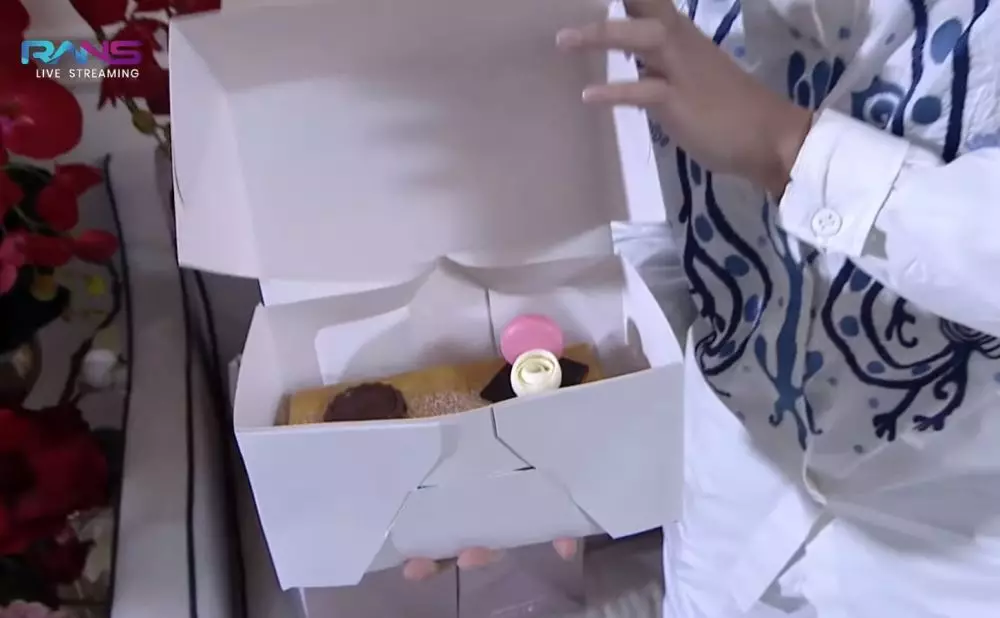 bingkisan aqiqah anak raffi © 2021 YouTube