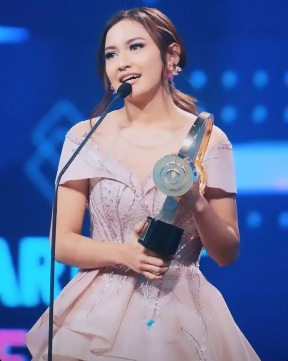 mahalini di IMA 2021 © 2021 Instagram