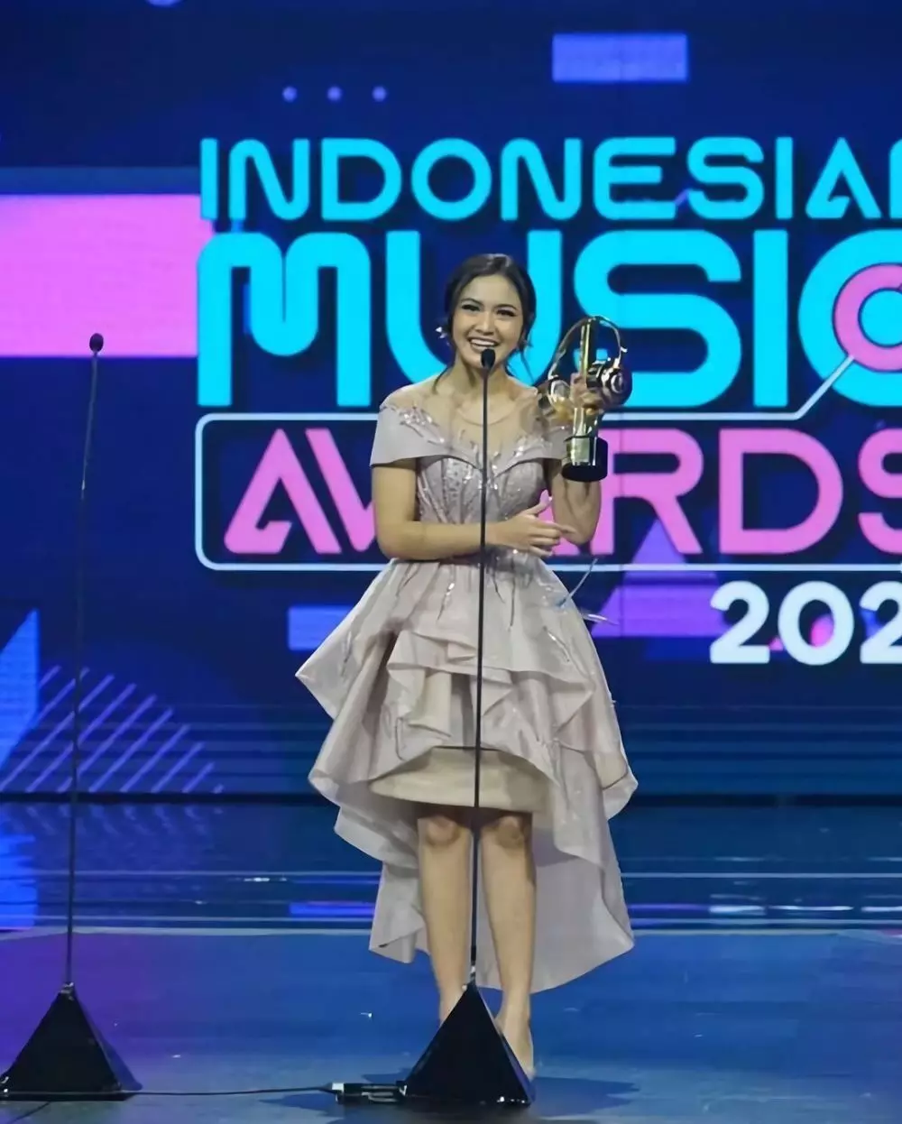 mahalini di IMA 2021 © 2021 Instagram