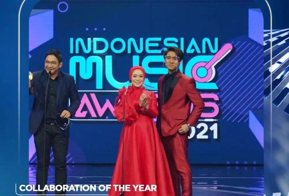 gaya lesty kejora di indonesian music awards © instagram