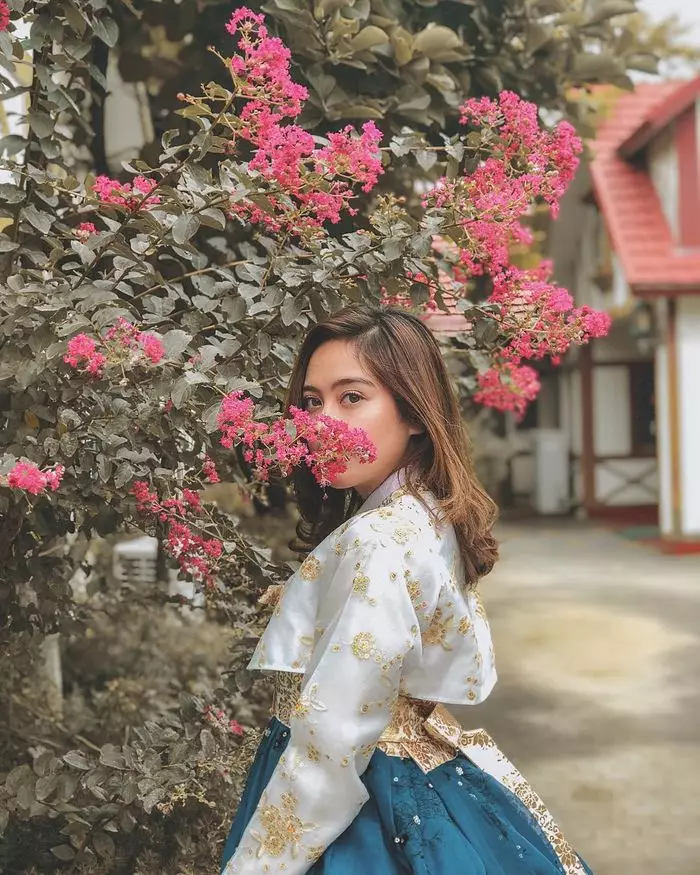 Gaya aktris kenakan hanbok © Instagram Gaya aktris kenakan hanbok © Instagram