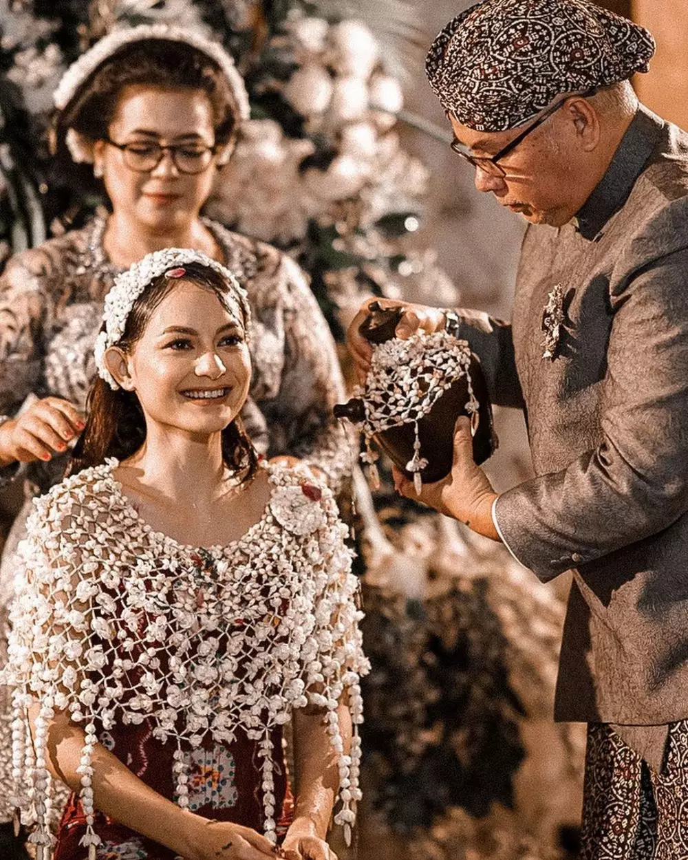 momen siraman Clara Bernadeth © Instagram