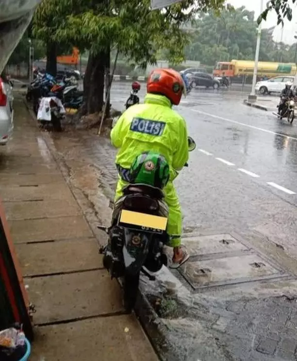 driver ojek online kalau alih profesi © 2021 instagram.com driver ojek online kalau alih profesi © 2021 instagram.com