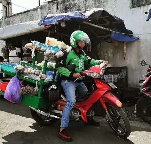 driver ojek online kalau alih profesi © 2021 instagram.com driver ojek online kalau alih profesi © 2021 instagram.com