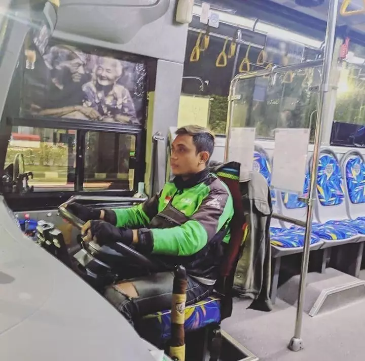 driver ojek online kalau alih profesi © 2021 instagram.com driver ojek online kalau alih profesi © 2021 instagram.com