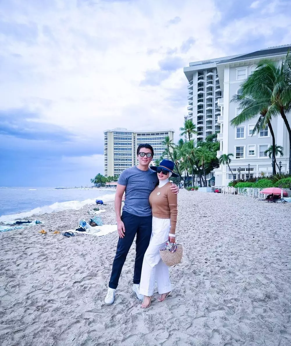 penampilan Syahrini pakai tas Rp 400 ribuan tuai atensi Instagram