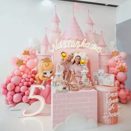 Momen meriah ultah anak seleb di rumah © berbagai sumber Momen meriah ultah anak seleb di rumah © berbagai sumber