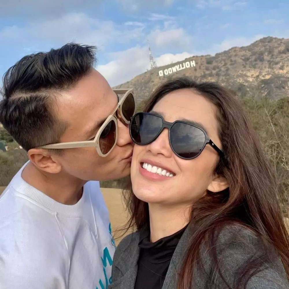 Gaya Ussy Sulistiawaty liburan di Amerika Instagram Gaya Ussy Sulistiawaty liburan di Amerika Instagram