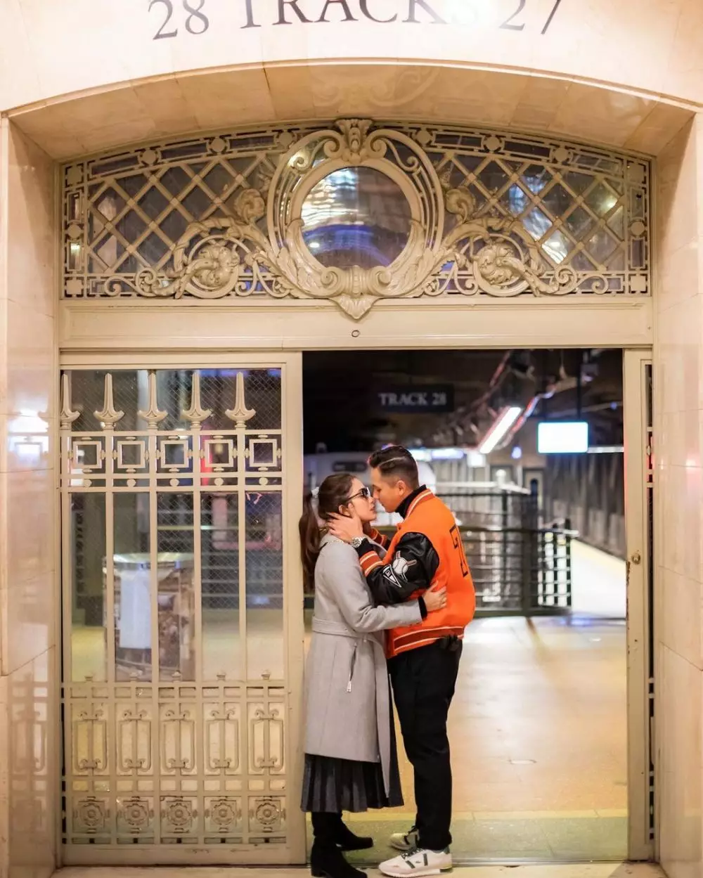 Gaya Ussy Sulistiawaty liburan di Amerika Instagram Gaya Ussy Sulistiawaty liburan di Amerika Instagram