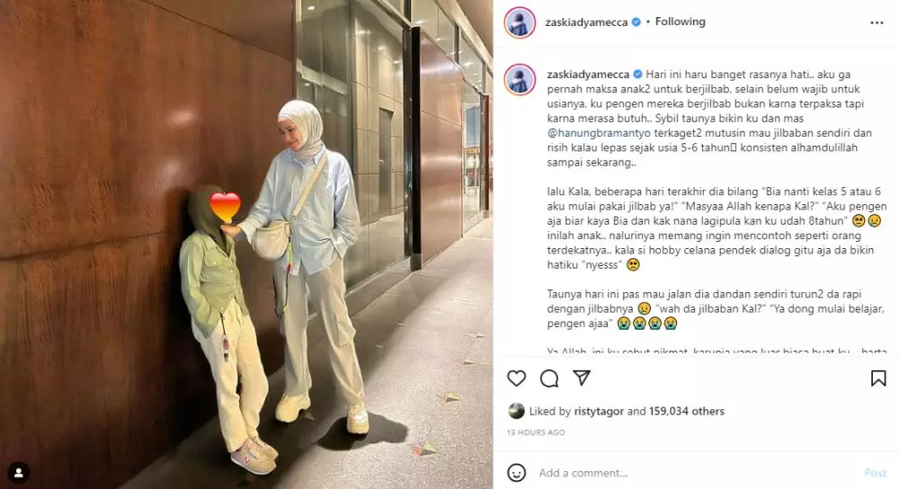 Anak kedua Zaskia Adya Mecca memutuskan berhijab Instagram