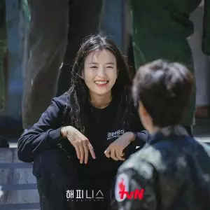 Potret belakang layar drama Korea Happiness Instagram