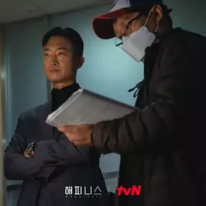 Potret belakang layar drama Korea Happiness Instagram