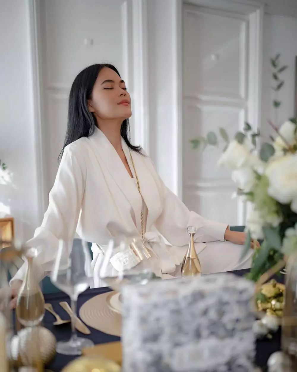 gaya seleb hadiri event dior © instagram