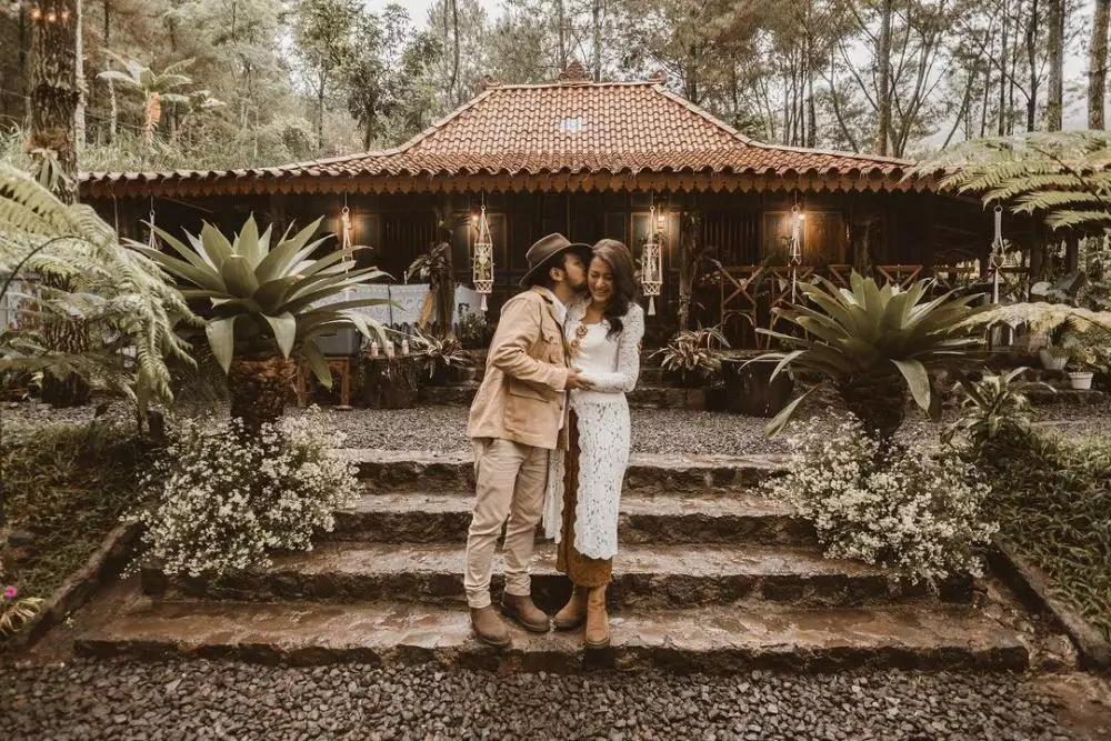 Momen pernikahan kedua Ramon Y Tungka © Instagram