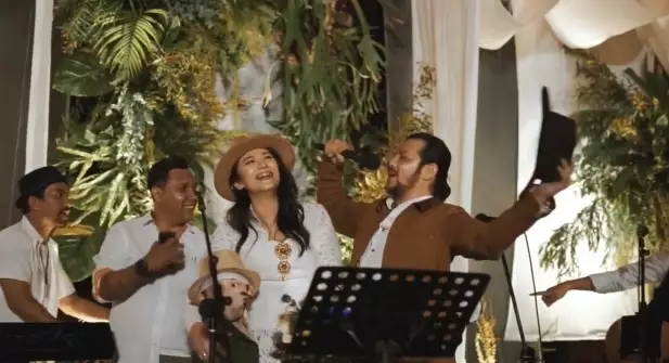 Momen pernikahan kedua Ramon Y Tungka © Instagram